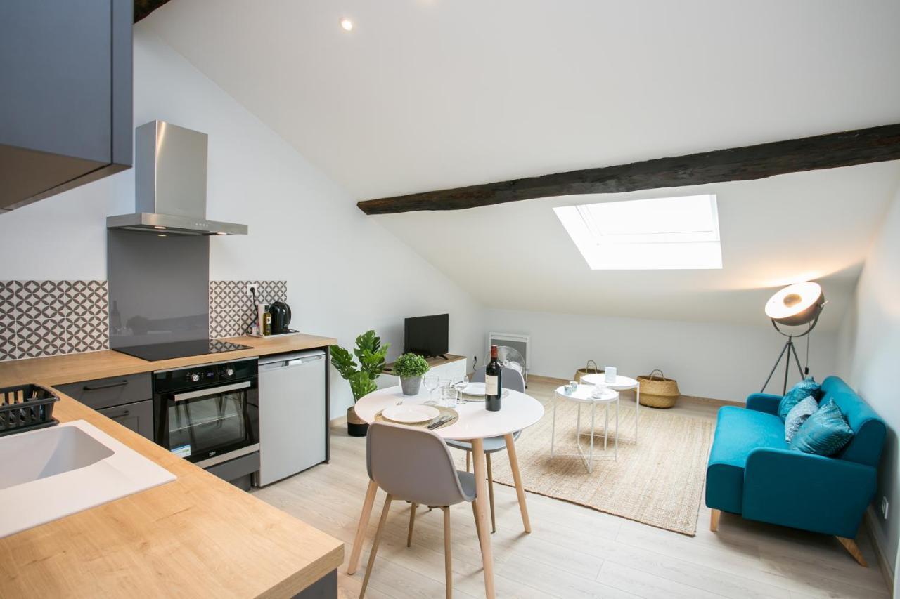 Apartmán Logis Des Halles Du Coderc Périgueux Pokoj fotografie