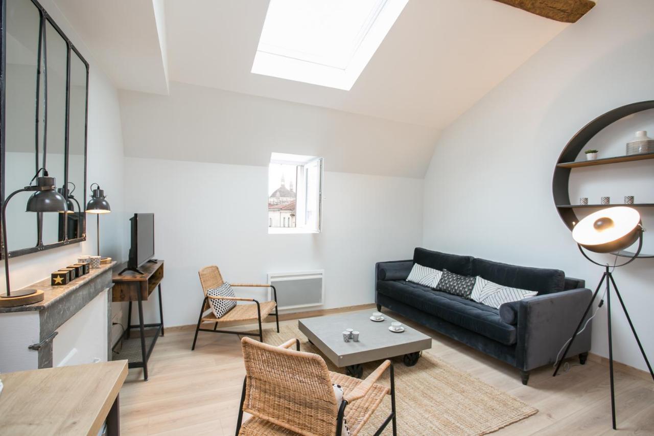 Apartmán Logis Des Halles Du Coderc Périgueux Pokoj fotografie