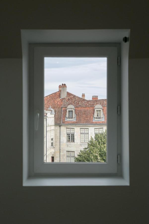 Apartmán Logis Des Halles Du Coderc Périgueux Pokoj fotografie