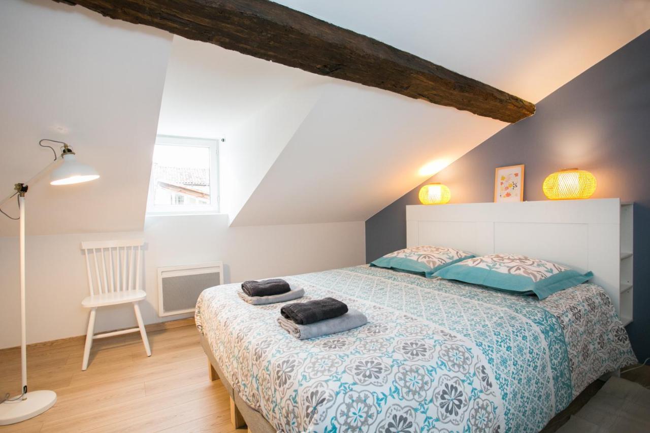 Apartmán Logis Des Halles Du Coderc Périgueux Pokoj fotografie