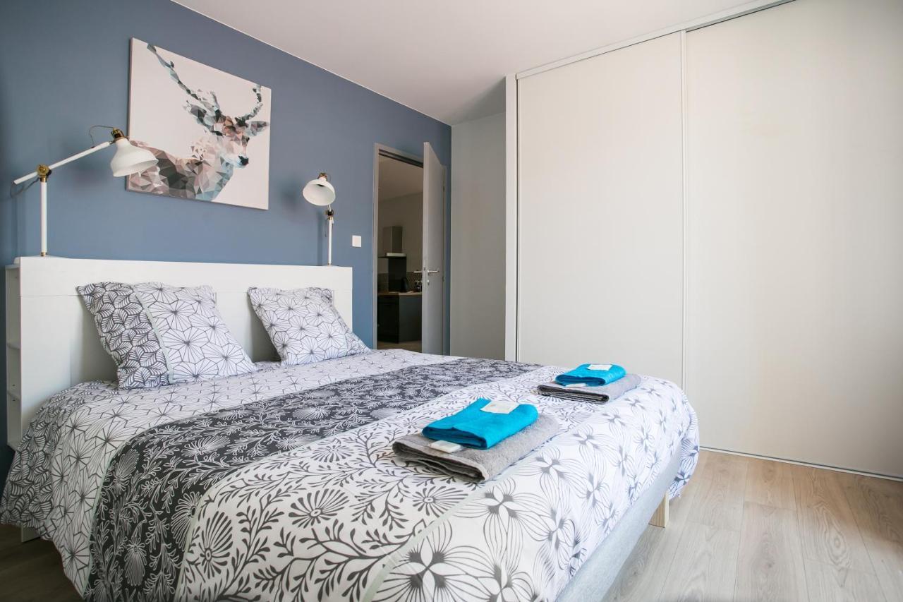 Apartmán Logis Des Halles Du Coderc Périgueux Pokoj fotografie