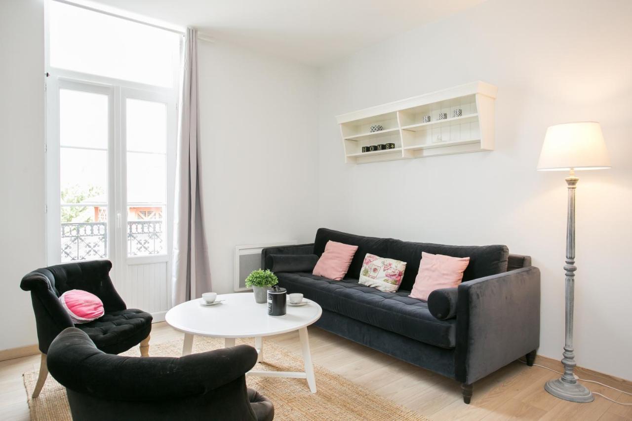 Apartmán Logis Des Halles Du Coderc Périgueux Pokoj fotografie