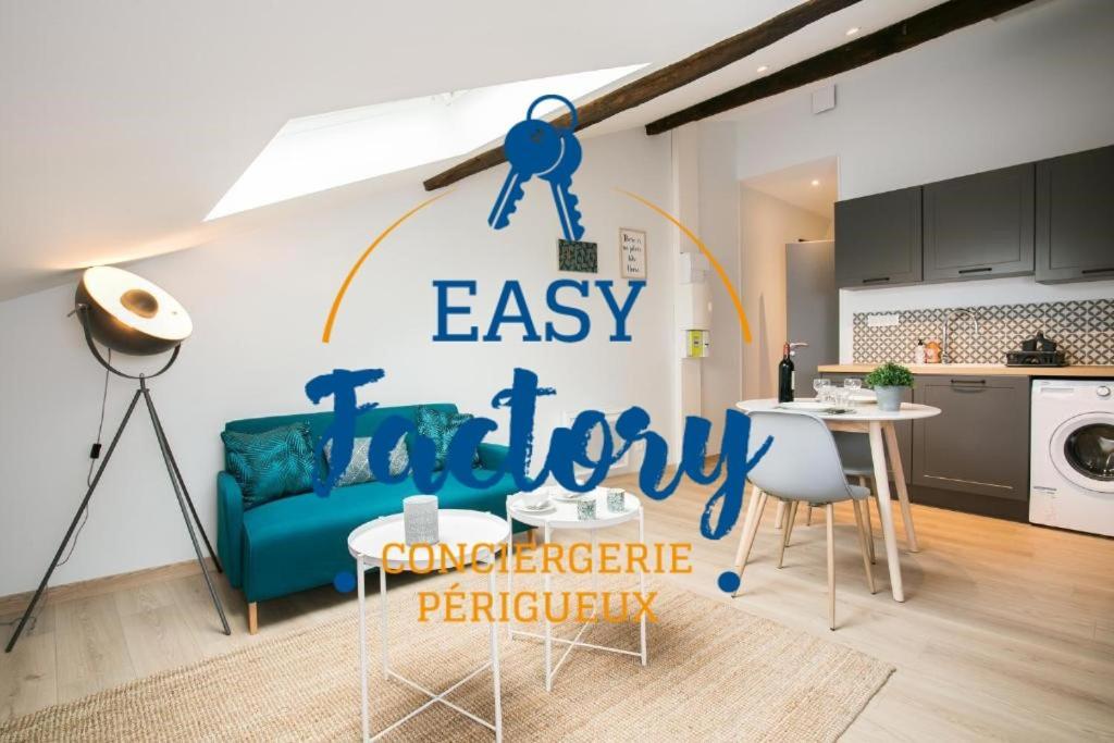 Apartmán Logis Des Halles Du Coderc Périgueux Pokoj fotografie